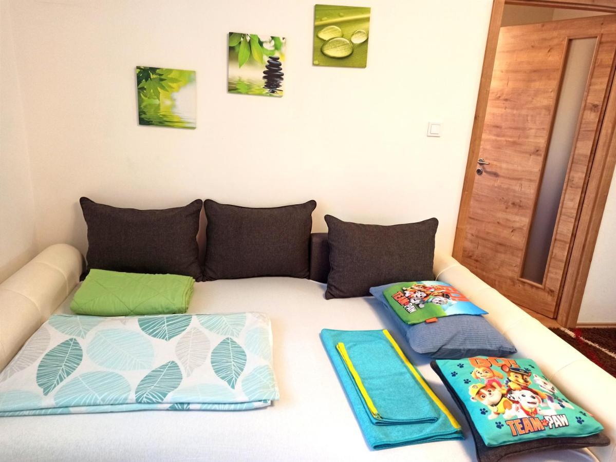 Nagyerdo - Simonyi Ut Appartement Debrecen Buitenkant foto