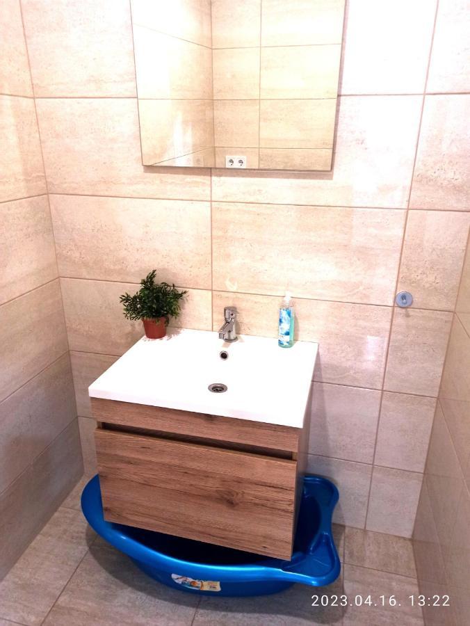 Nagyerdo - Simonyi Ut Appartement Debrecen Buitenkant foto